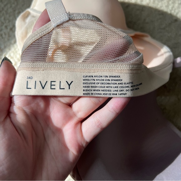 Nude Bra Set - Picture 2 of 8